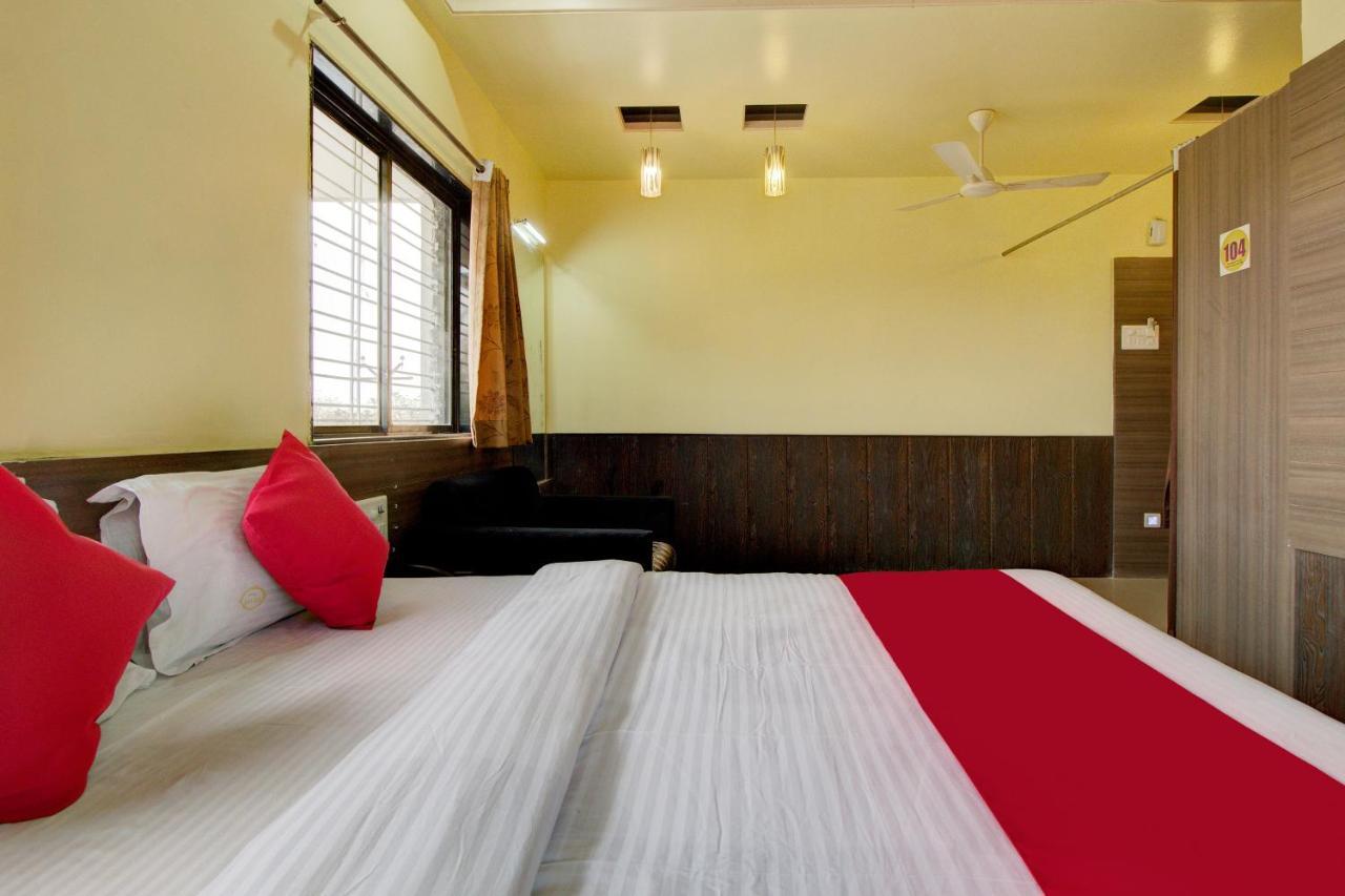 Hotel Oyo Slp013 Savan And Sapna Lodging Solapur Zewnętrze zdjęcie